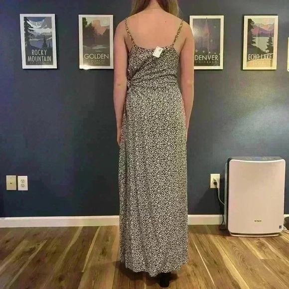 NWT Boutique Black and White Floral Midi Dress whimsigoth - Picture 4 of 16